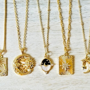 Divine Light 18K Gold Plated Necklaces/Half Moon and Sun Necklace/Gold Starburst Necklace/Boho jewelry/Everyday Wear jewelry/Summer Jewelry