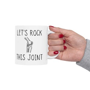 Knee Replacement Mug, Knee Surgery Gift, Funny Get Well Gift, Surgery Gift, Broken Knee Gift, Knee Surgery Mug, Knee Joint Replacement Mug bild 3