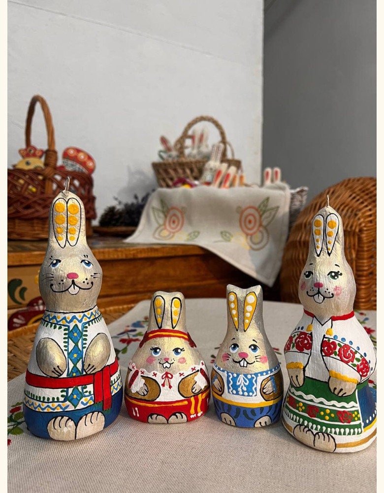 置物 human made RABBIT HARIKO FIGURE SMALL Meet the Hariko Rabbit. This charming figurine from Nara