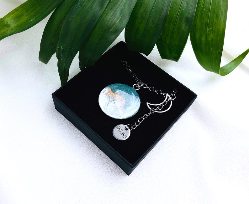 Birth flower jewelry Dainty necklace Resin pendant Nature lover gift Nature jewelry Moon charm Sea white and pink necklace