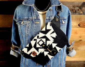 Crossbody Bag, Cross Chest Bag, Western Purse, Travel Bag, Western Bag, Southwestern Purse, Sling Bag, Minimalist Bag, Festival Bag