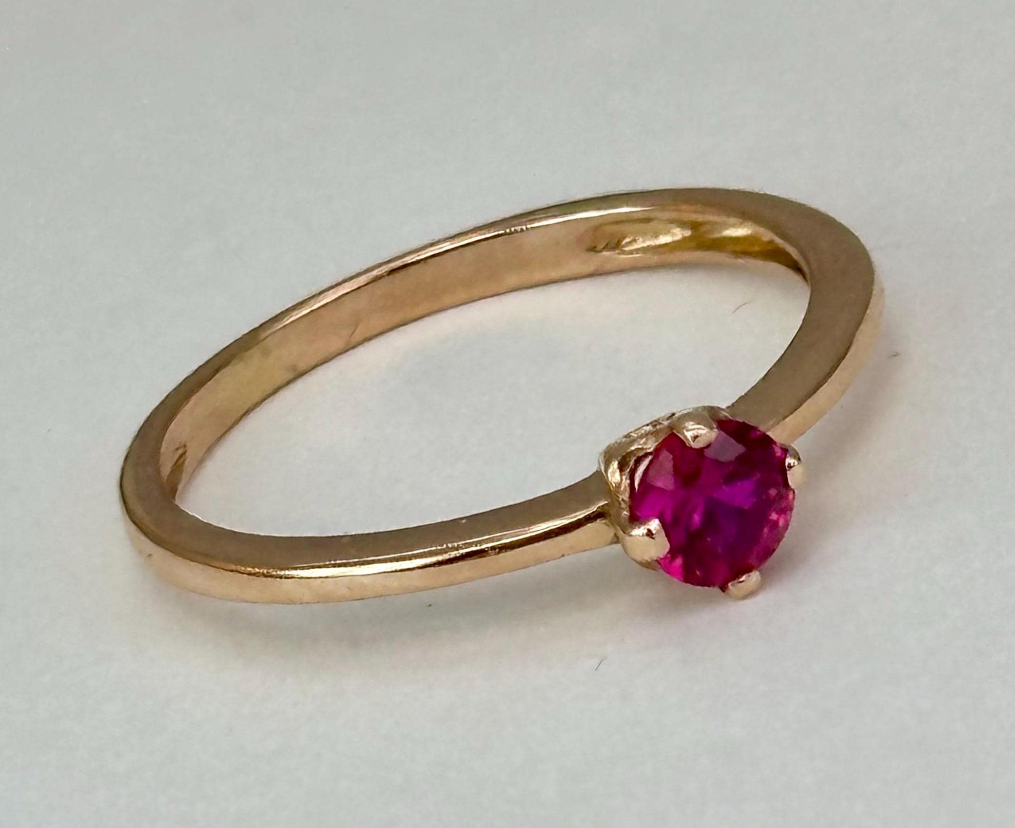 Dainty vintage original rose gold 585 14k ring with ruby 5 3/4 US, ruby ring, 585 gold, rose gold ring, teens ring, graduate gift