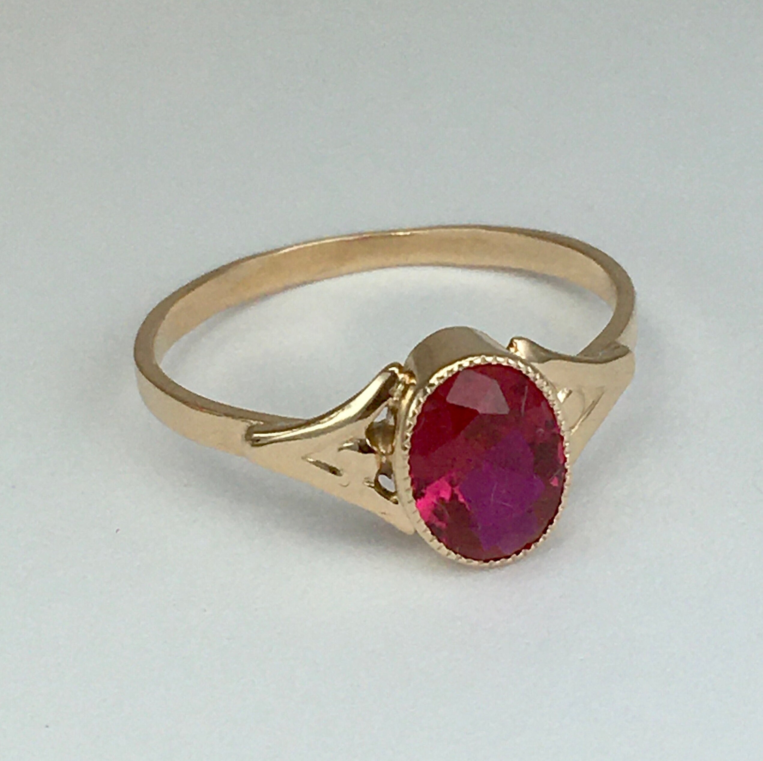 Dainty vintage original rose gold 583 14k ring with ruby, ruby ring, 583 gold, rose gold ring, teens ring, graduate gift