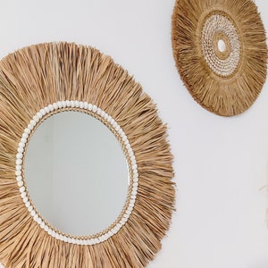 Natürliches Wohnaccessoire – Spiegel im Boho Stil mit maritimer Raffinesse.