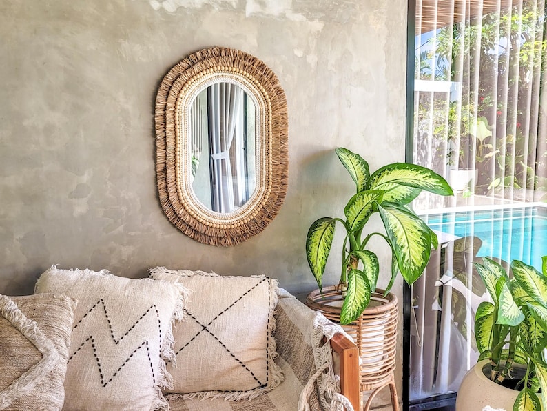 Boho Wandspiegel aus Bali mit Makramee und Naturmaterialien