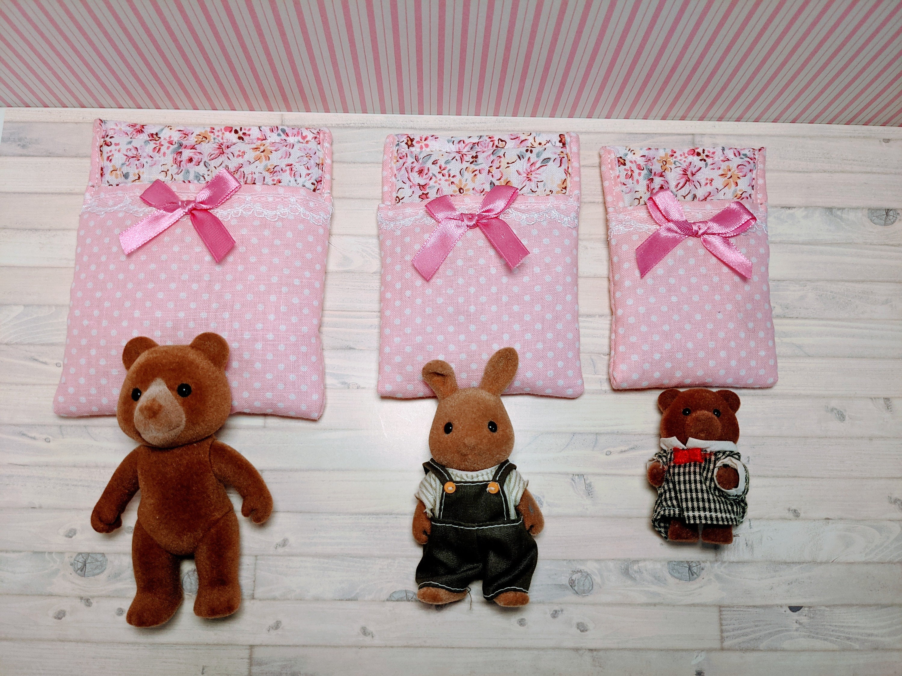 Set of 3 sleeping bags for Sylvanian families. Pink white Etsy