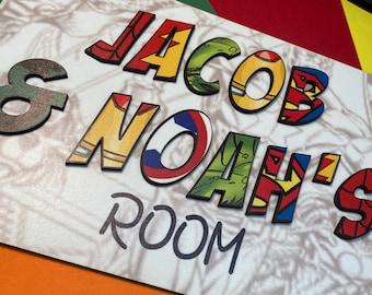 2 x noms - Plaque de porte personnalisée inspirée des super-héros/Panneau de porte de chambre personnalisé super-héros | Décoration de chambre bande dessinée avec nom personnalisé