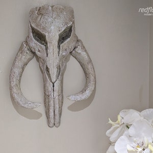Mythosaur Skull Wall Feature | Mandalorian Decor, Star Wars Fan Art, Resin Sculpture, Unique Geek Room Accent, Gift for Collectors & Fans
