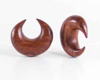 Pair of Blood Wood Ear Lobe Pinchers