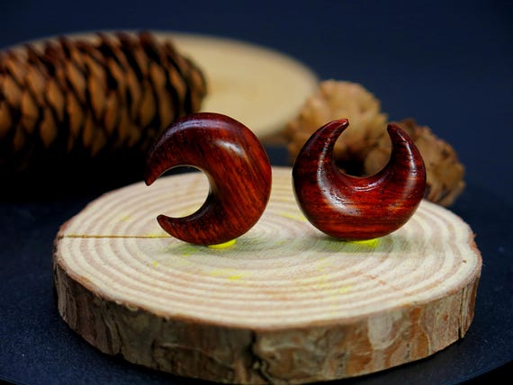3 Pairs Wood Double Flared Ear Gauges - Horn & Wood Plugs In 5 Size Options