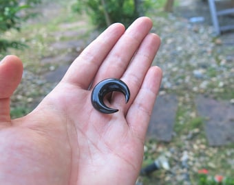 Piercing para tabique nasal de cuerno de búfalo hecho a mano: herradura de media luna