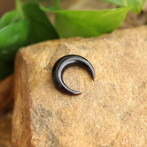 Luxury, handmade buffalo horn Septum Pincher (Sharp Ends). Horn Open Horseshoe Crescent for Septum Piercing. Horn Septum Horseshoe Pincher.