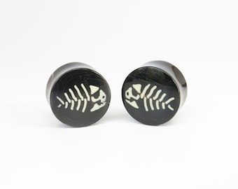 Buffalo Horn Vintage FSM Pirate Fish Graphic Plugs I Picture Ear Gauge I Double Flare Plug I Horn Logo Plugs I Picture Ear Plugs I Logo Plug