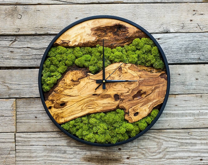 Custom Made Moss & Wood Wall Clock-Made to Order Moss Wall Clock, Moss Wall Art,  Moss Art With Wood,  New Home Gift, Christmas Gift