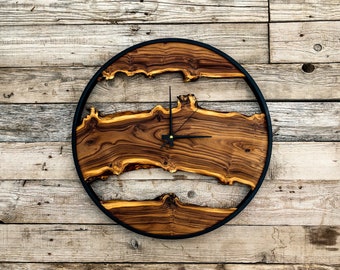 Houten wandklok, boerderijklok, unieke wandklok, grote wandklok, Live Edge Clock