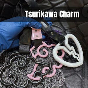 Amuleto de derrape Tsurikawa / Accesorio colgante para coche / Decoración para manillar estilo JDM / Amuleto interior con forma de corazón de nube
