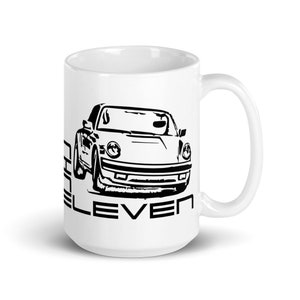 Neun Elfe Sportwagen in Aktion Tasse