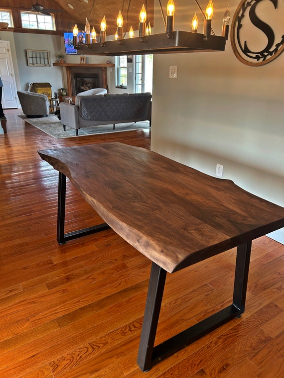 Walnut slab 2024 dining table