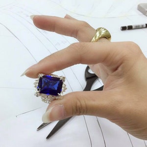 Anel de sinete gótico com safira | Anel inspirado no mordomo negro | Joias para cosplay de Ciel Phantomhive | Acessório de anime em prata de lei