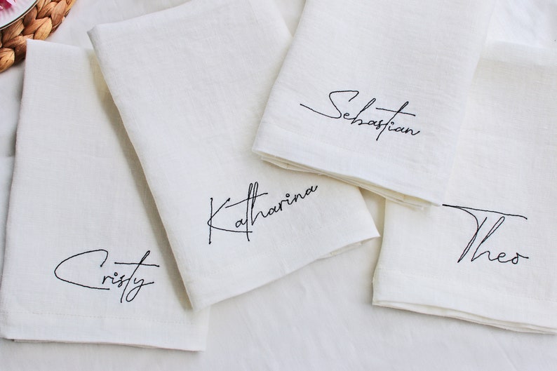 Broderade servetter | Monogramservetter | Middagsservetter | Bröllopsservetter | Personliga servetter | Jubileumsservetter | Speciella tillfällen bild 2