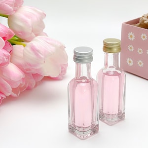 Miniature 20ml Square Bottle - Ideal for Party & Wedding Favours, Single Serve Olive Oil or Balsamic Vinegar - Gold or Silver Caps Included.