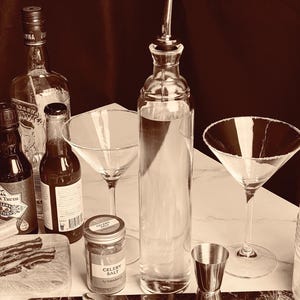 Glass 500ml Bottles Supplied with Corks & Metal Pourers - Barware Gifts image 11