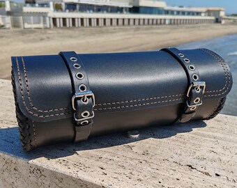 Leather Lazy Rider Barrel Bag LASAN Universal Motorcycle Front