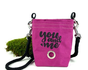 Dog treat bag for hanging around your neck | Feed bag | with or without poop bag dispenser | Dry Oilskin | screen printing