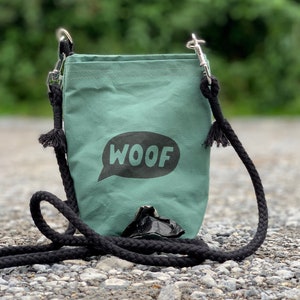 Umhängebeutel | Hunde Leckerlibeutel | 3 Fächer | Handy und Schlüssel | mit oder ohne Kotbeutelspender | Dry Oilskin |  Siebdruck