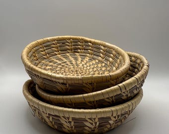 Mini circled basket