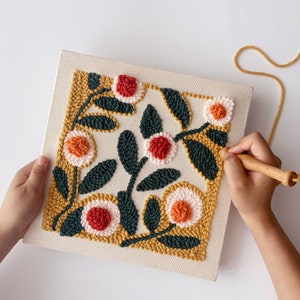 Flora Punch Needle Kit für Wanddekoration, Punch Embroidery Kit, DIY Wohnkultur Wandkunst, Handwerk Geschenk, Geschenk für sie, 10 &quot;x 10&quot;