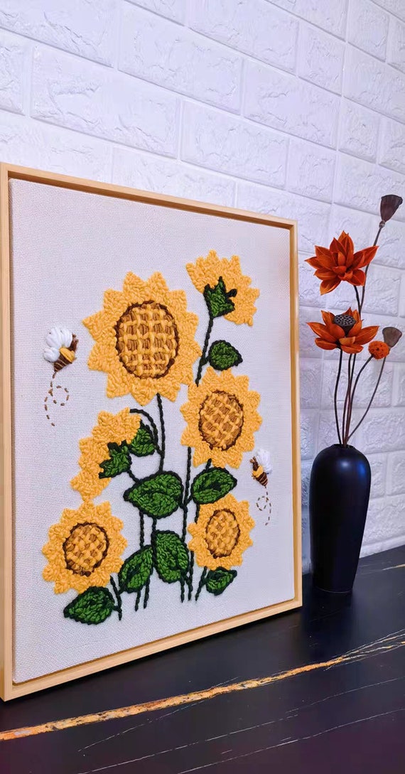 Punch Needle Frame Class: Sunflower in Classroom
