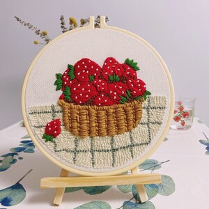 Strawberry Punch Needle Embroidery Full Kits, with Punch Needle Tool Threader Pattern Fabric 10“ Embroidery Hoop Yarn Rug, Handmade Wall Art