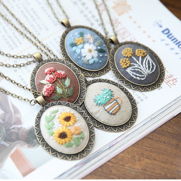Embroidery Kit, Embroidered Pendants Necklace, Floral Embroidery Necklace Earrings Hand Sewing Jewelry, Hnadmade Embroidered Jewelery