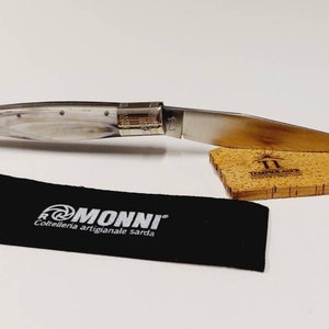 COLTELLO ARTIGIANALE SARDO  pattadesa, Personalizzabile con marcatura laser manico in corno di bue con anima in acciaio, con cert. Garanzia.