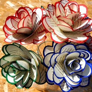 Prenota fiori di carta, decorazioni per matrimoni vintage, fiori per amanti del libro, bouquet di carta per libri, bouquet alternativo, pagine di libri fiori, libri riciclati