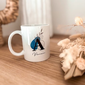 Mug boho personnalisé prénom initiales feuillage couleur terracotta bleu vert et beige rosé idée cadeau Noël zdjęcie 3