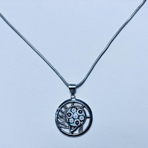 Silver Necklace (Glass)