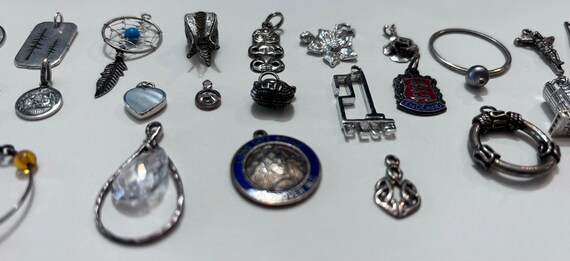 Lot Of Small Stamped .925/Sterling/Silver Tone Ch… - image 4
