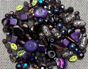 Vintage Lot Of Mixed Beads