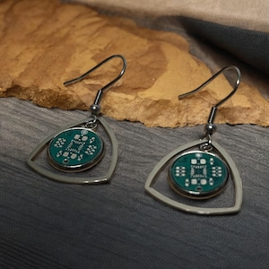Boucles d'oreilles ringard à puces - Bijoux geek chic PCB | Boucles d'oreilles Cyberpunk Circuit Cadeau pour programmeurs et ingénieurs