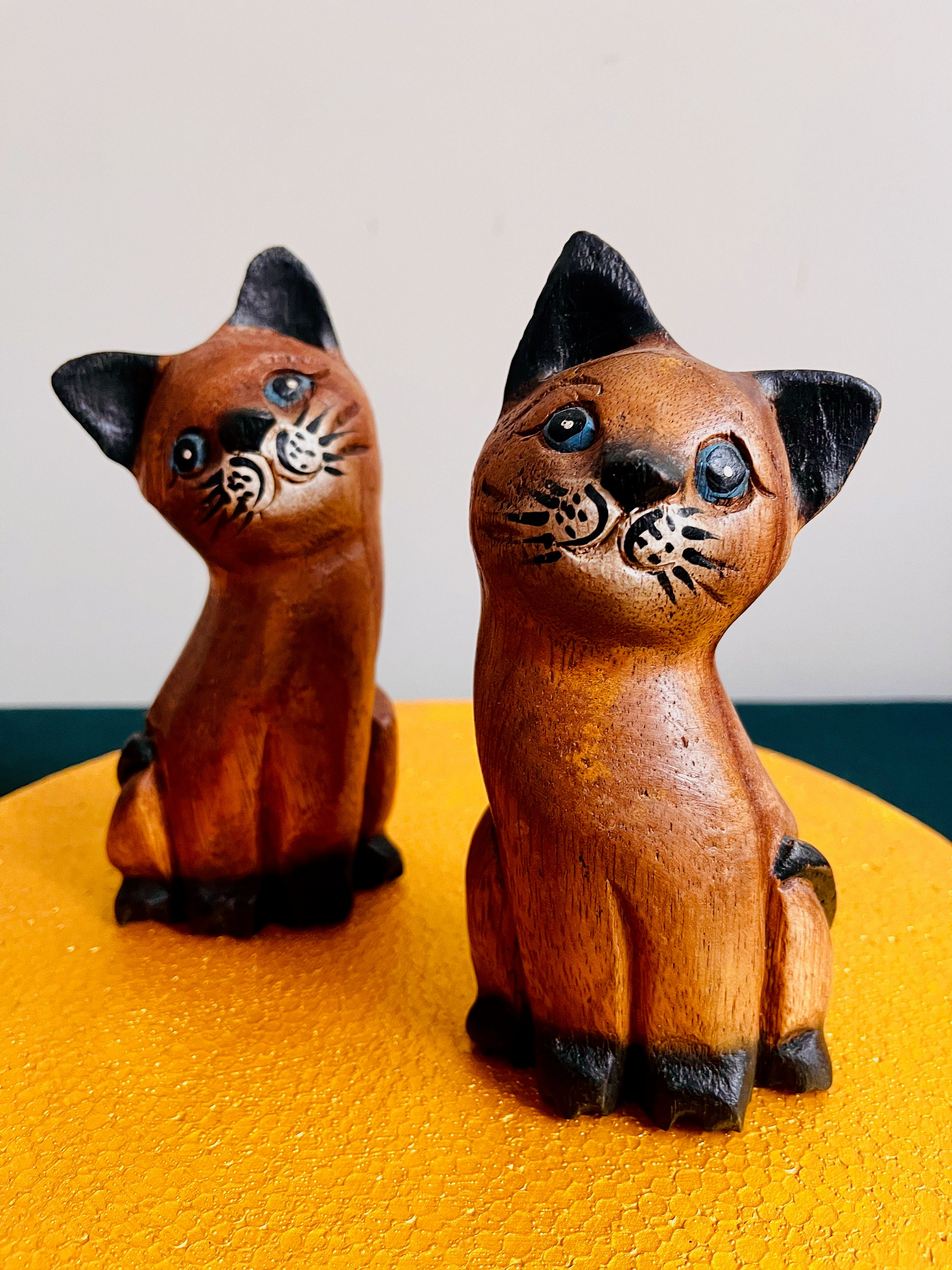 Cat Figurine, Cat Sculpture, Wood Carving Decor Cat Statue, Gift for