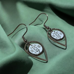 Boucles d'oreilles ringard pendantes à circuit imprimé - Bijoux geek chic PCB | Boucles d'oreilles Cyberpunk Circuit Cadeau pour programmeurs et ingénieurs