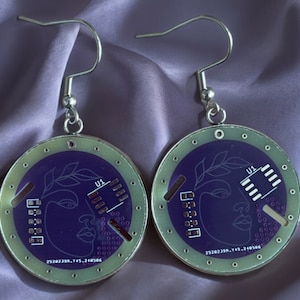Boucles d'oreilles ringard pendantes à circuit imprimé - Bijoux geek chic PCB | Boucles d'oreilles Cyberpunk Circuit Cadeau pour programmeurs et ingénieurs