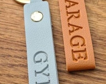 PERSONALISED LEATHER KEYRING