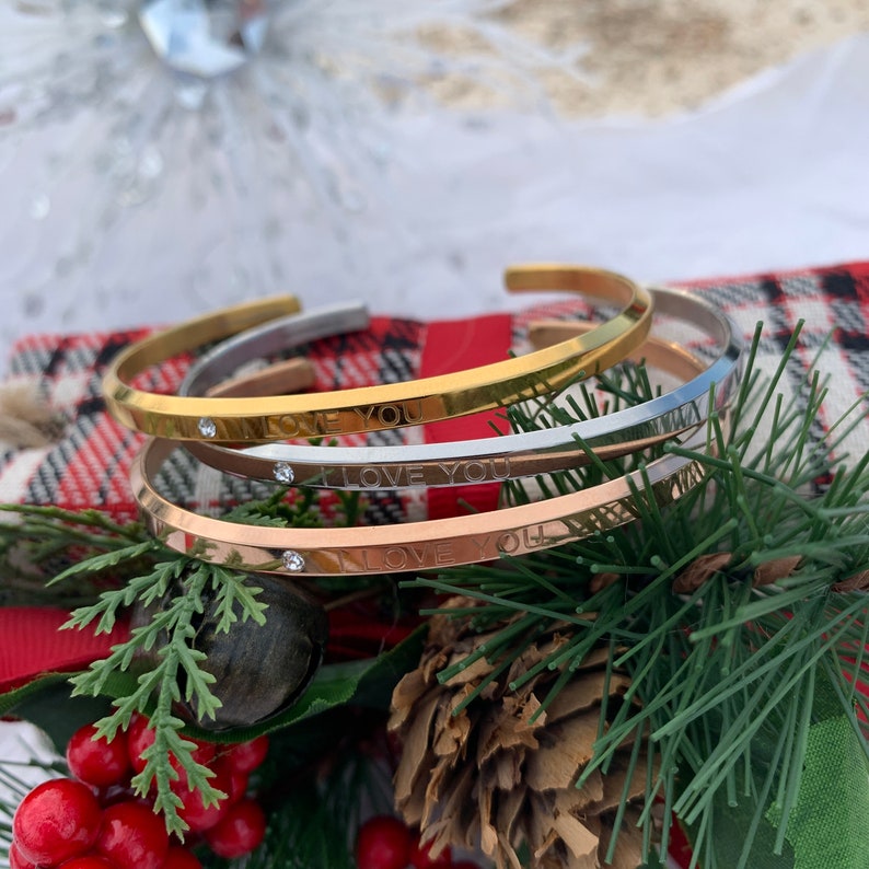 Personalized Gifts Follow your dream MOONOstore Jewelry for Women Custom Bangle for Her Cuff bracelets for Graduation Wedding Birthday