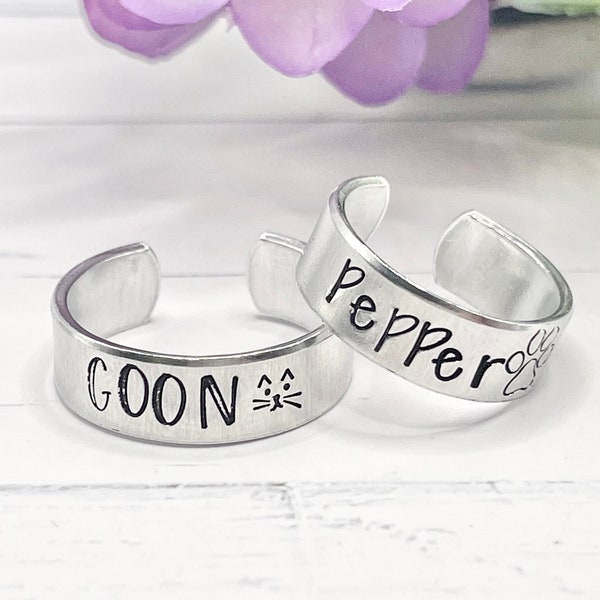 Pet Name Ring, Dog mom Cat mom ring, Paw print ring, Pet Memorial gift, personalized ring, dog cat mom gift, Your own design rings