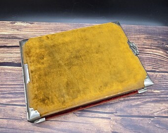 Victorian Photo Album Velvet Black White Portraits 46 Photos
