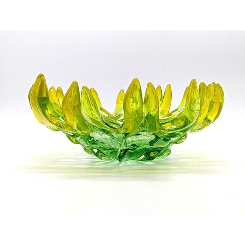 Vintage JI Co Murano Art Glass Flame Ashtray Bowl shops Acid Green Free Form Points
