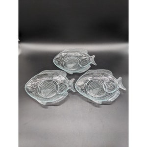 Vintage Fish Shaped Seafood Appetizer Plates Clear Glass Set of 3